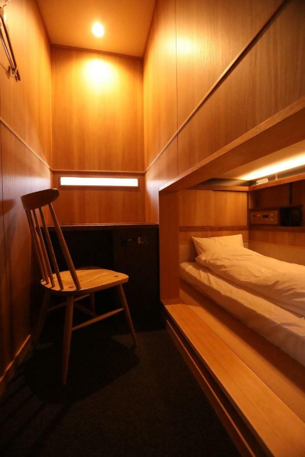 Cabin Inn Kyoto Sanjo Kawaramachi Buitenkant foto